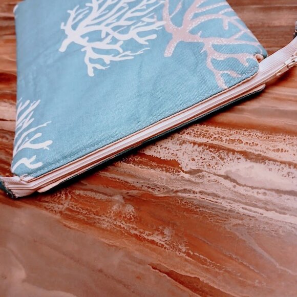 Nwt Padded e-reader iPad electronics sleeve Case Protective cover Zip top - Picture 14 of 16